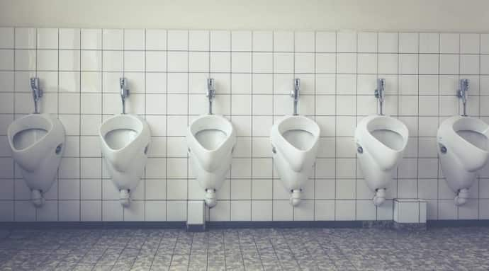 urinal hygiene 