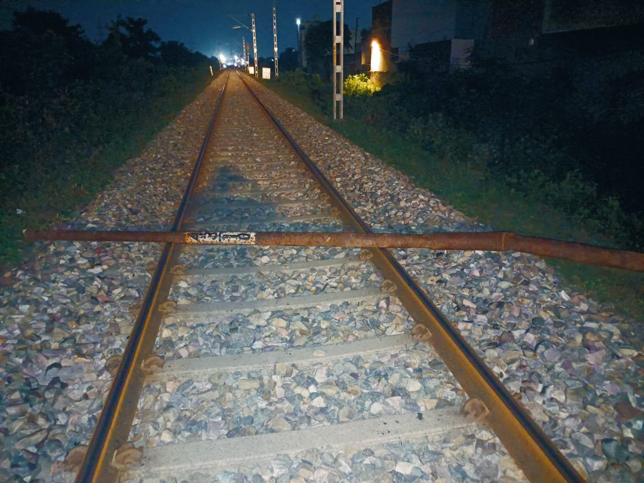 Major tragedy averted as iron pole found on railways track in Uttarakhand's Rudrapur; see pic