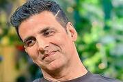 Did you know Akshay Kumar did THIS to get a kiss from a girl during his school days RKK