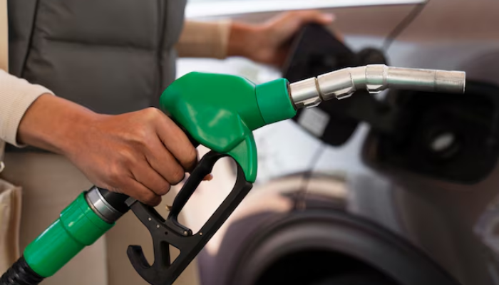 Oman authorities urged private firms to hire nationals as managers in fuel stations