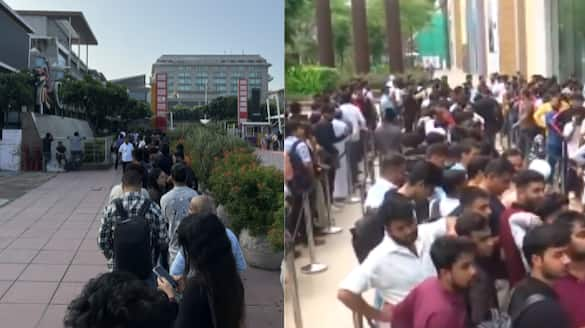 iPhone 16 sale from today: Fans line-up outside Delhi and Mumbai Apple stores (WATCH) gcw