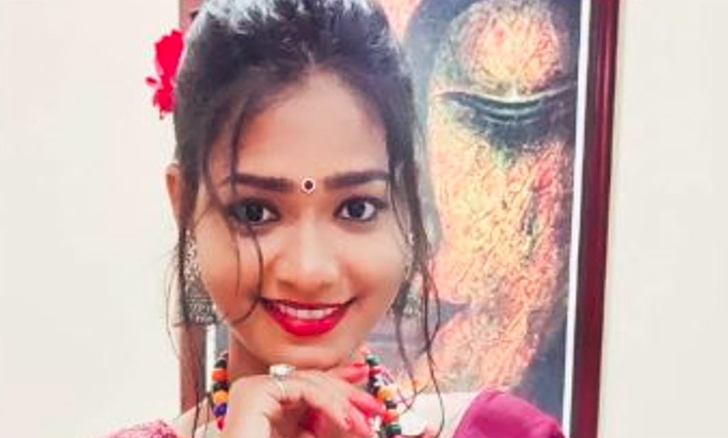 Odisha Music Star Ruksana Bano Dies at 27 while treating for Scrub Typhus Family alleges Poisoning  