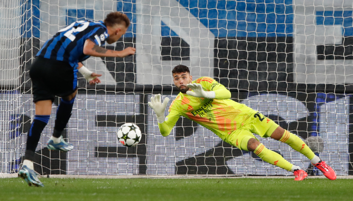 football  'Best I've seen in my career': Mikel Arteta hails David Raya after heroics against Atalanta in Champions League  scr