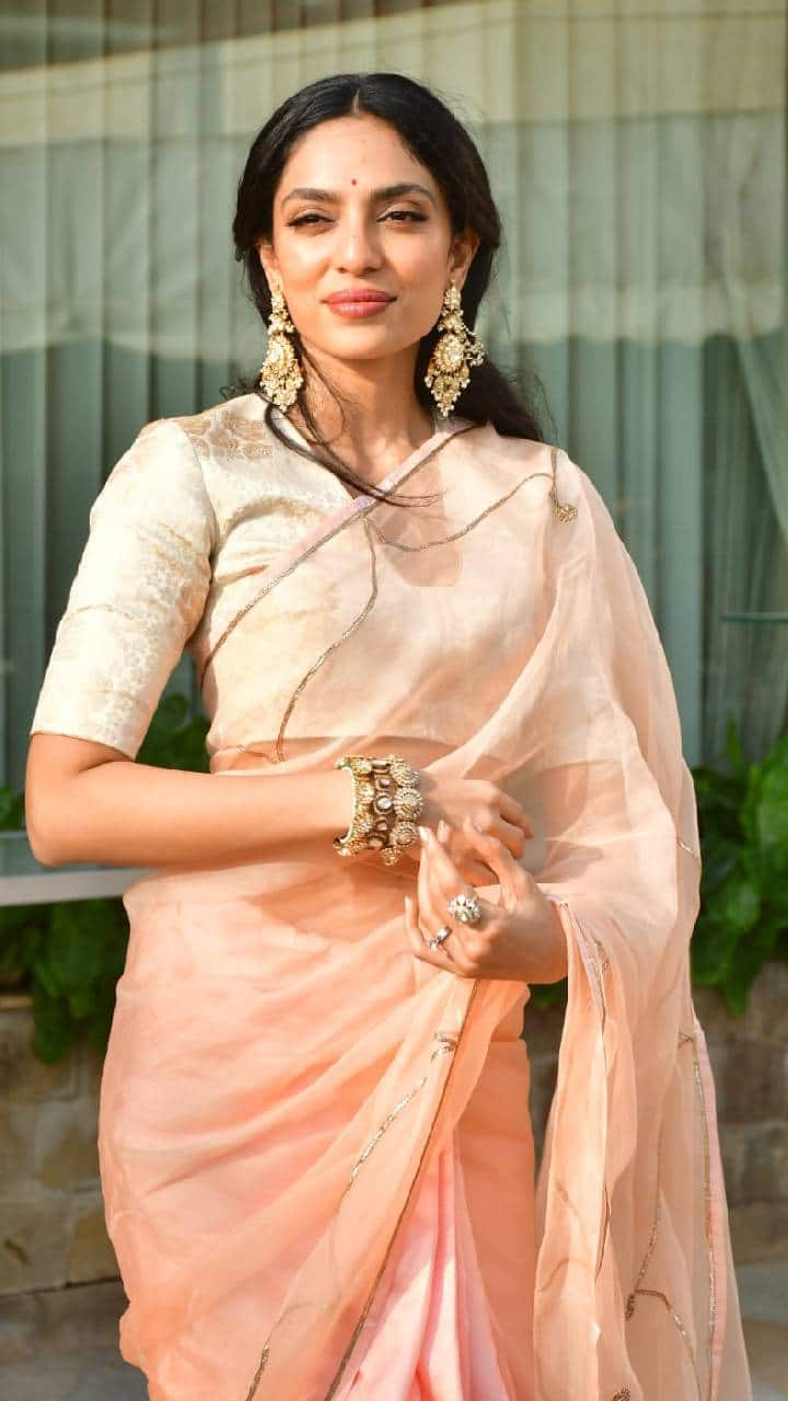 Sobhita Dhulipala stuns in peach saree with golden gotapatti work ATG