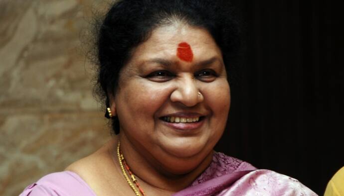 Malayalam film industry mourns passing away of Kaviyoor Ponnamma; funeral today