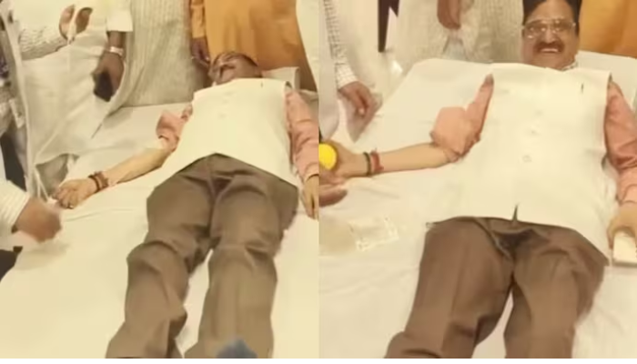 Moradabad mayor trolled for faking blood donation on PM Modi birthday watch video gcw