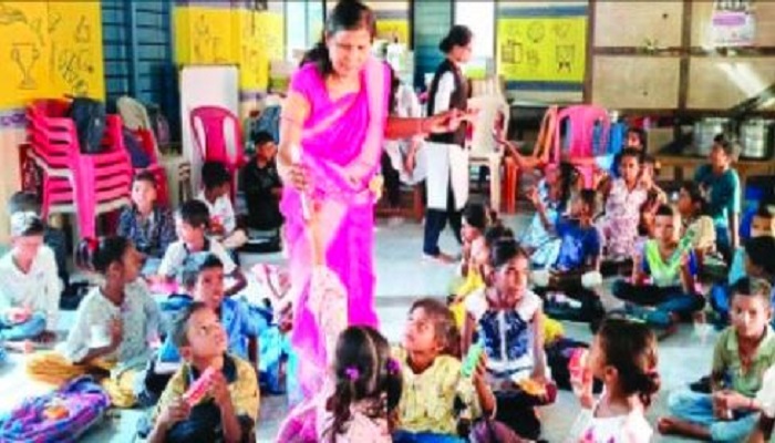 Bihari children's Kannada learning in Mangaluru Government School grg