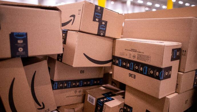 Amazon fined Rs 18,000 for not refunding Rs 40,000 to woman whose phone was 'hacked': What did court say?