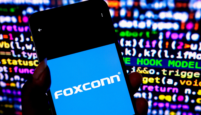 Foxconn plans a 1 billion dollor display assembly unit in Tamil Nadu Report