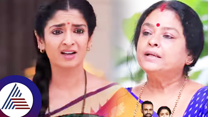 Bhagyalakshmi unaware of the fact  that Tandav get married even after going to the wedding hall suc