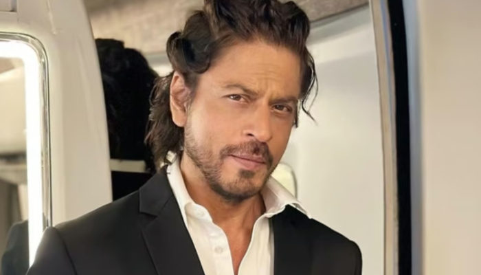 Actor Shah Rukh airport video getting attention hrk