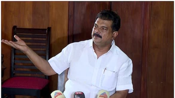 Congress leaders wants detailed discussion on inducting PV Anvar to UDF