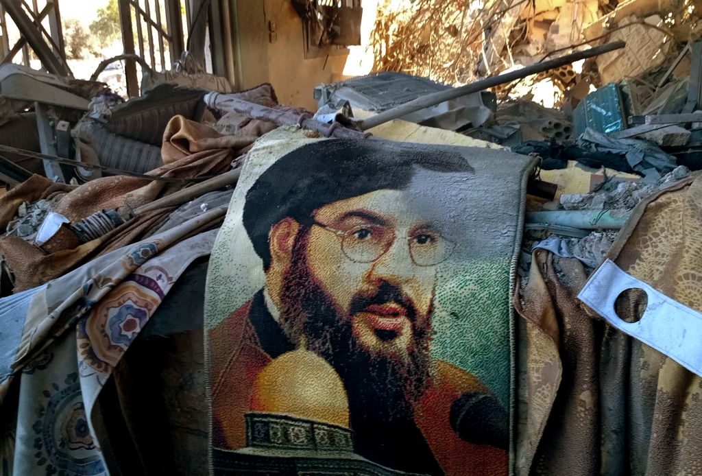 BREAKING Israel targets Hezbollah leader Nasrallah in strike on group's headquarters in Beirut (WATCH) snt