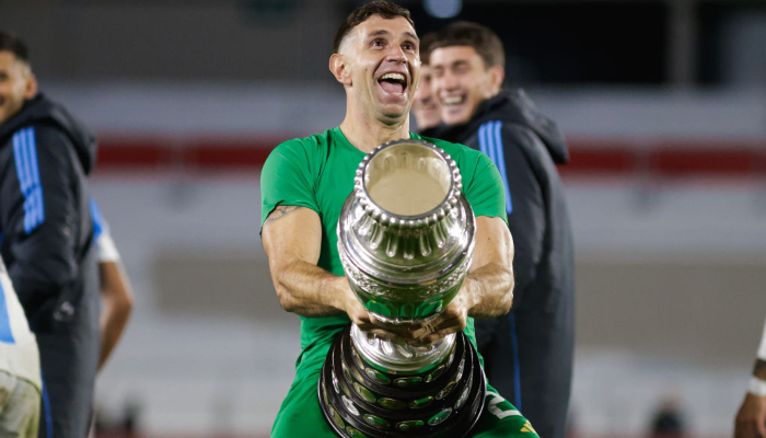 FIFA Ban Argentina Goalkeeper Emiliano Martinez For violating principles of fairplay