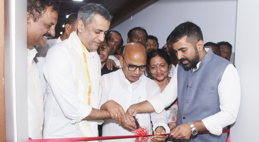 Inauguration of MRI scanning center costing 10 7 crores in Kodagu Medical Hospital gvd