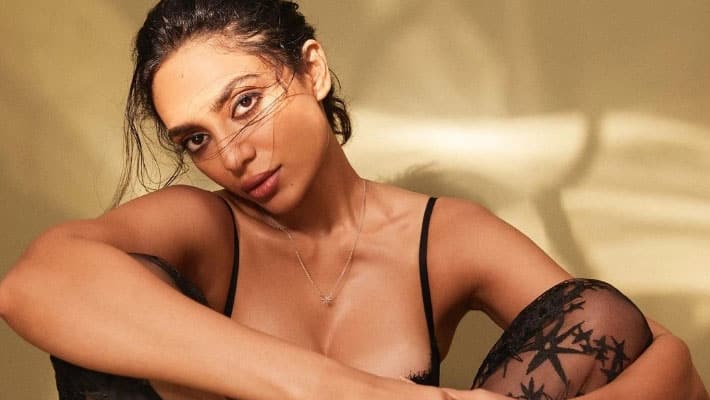 Sobhita Dhulipala Stunning Photos of the Love Sitara Actress in Bikini and Beachwear gow