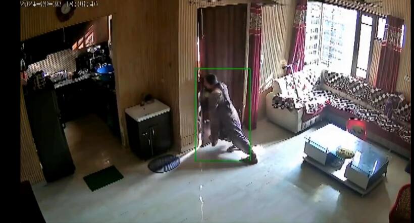 Caught on camera: Fearless woman fends off three armed robbers in heroic showdown in Amritsar (WATCH)