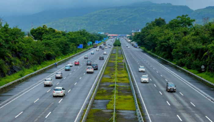 MumbaiPune Expressway The most expensive national highway of India