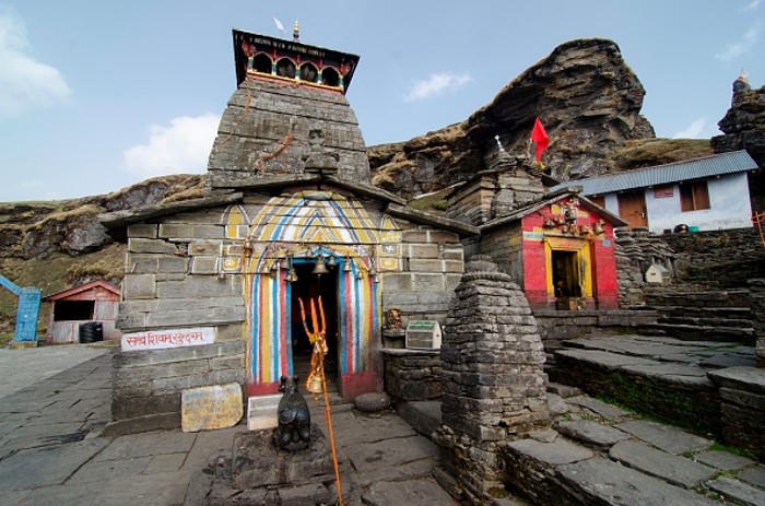 Tungnath, world's highest Shiva temple in Uttarakhand faces water leakage, weakening foundation shk