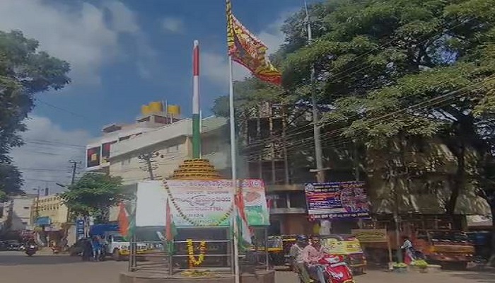 miscreants who hoisted Tipu Sultan's flag on Gandhi Jayanti in Dharwad grg 