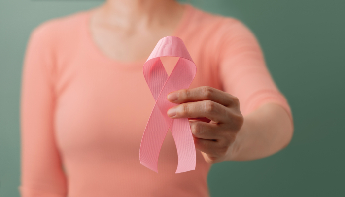 signs of breast cancer in women