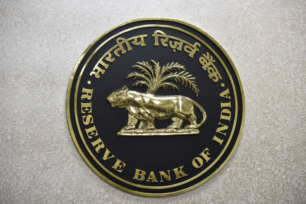 New RBI Rules on Minimum Balance in Savings Accounts from October 15 sns