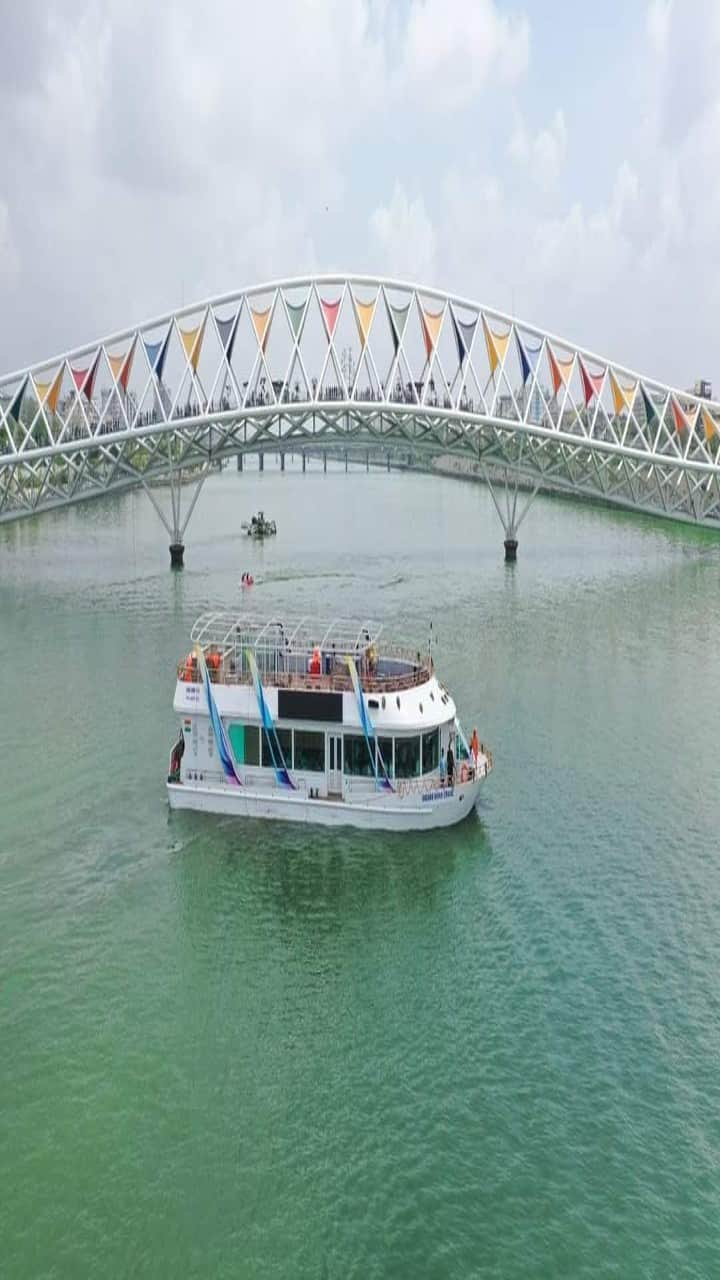 Indias First Double Decker Electric Cruise Launched on Anasagar Lake Ajmer anr