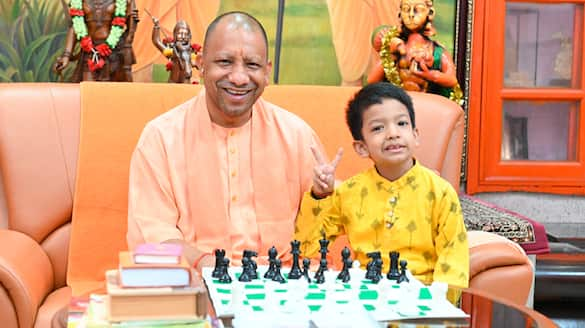 CM Yogi plays chess with youngest FIDE rated player Kushagra aAKP