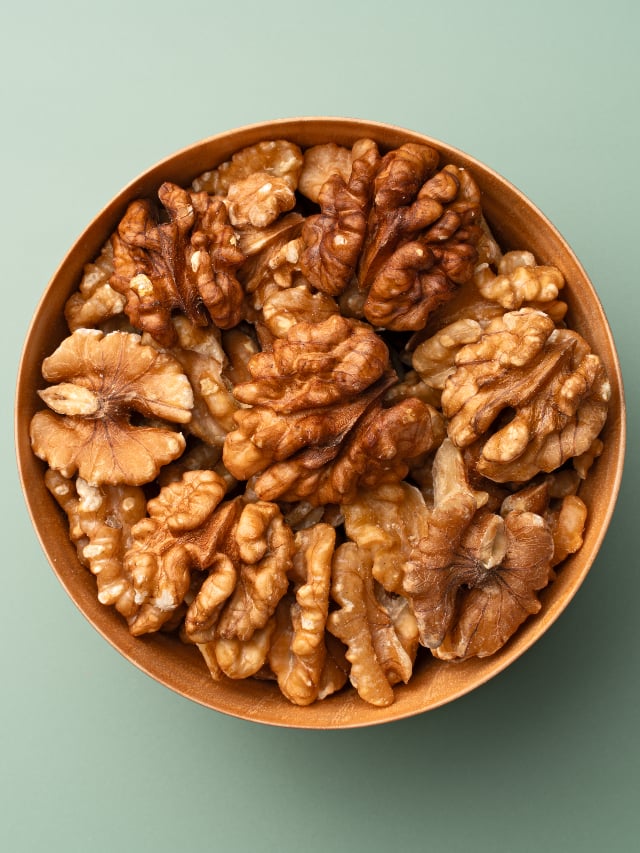 health benefits of having soaked walnuts rav