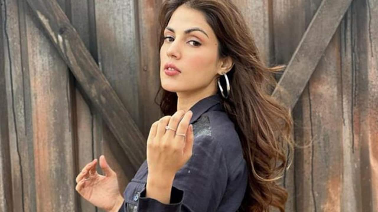 Is Rhea Chakraborty in trouble again? Actress summoned by IFSO in alleged Rs 500 crore fraud