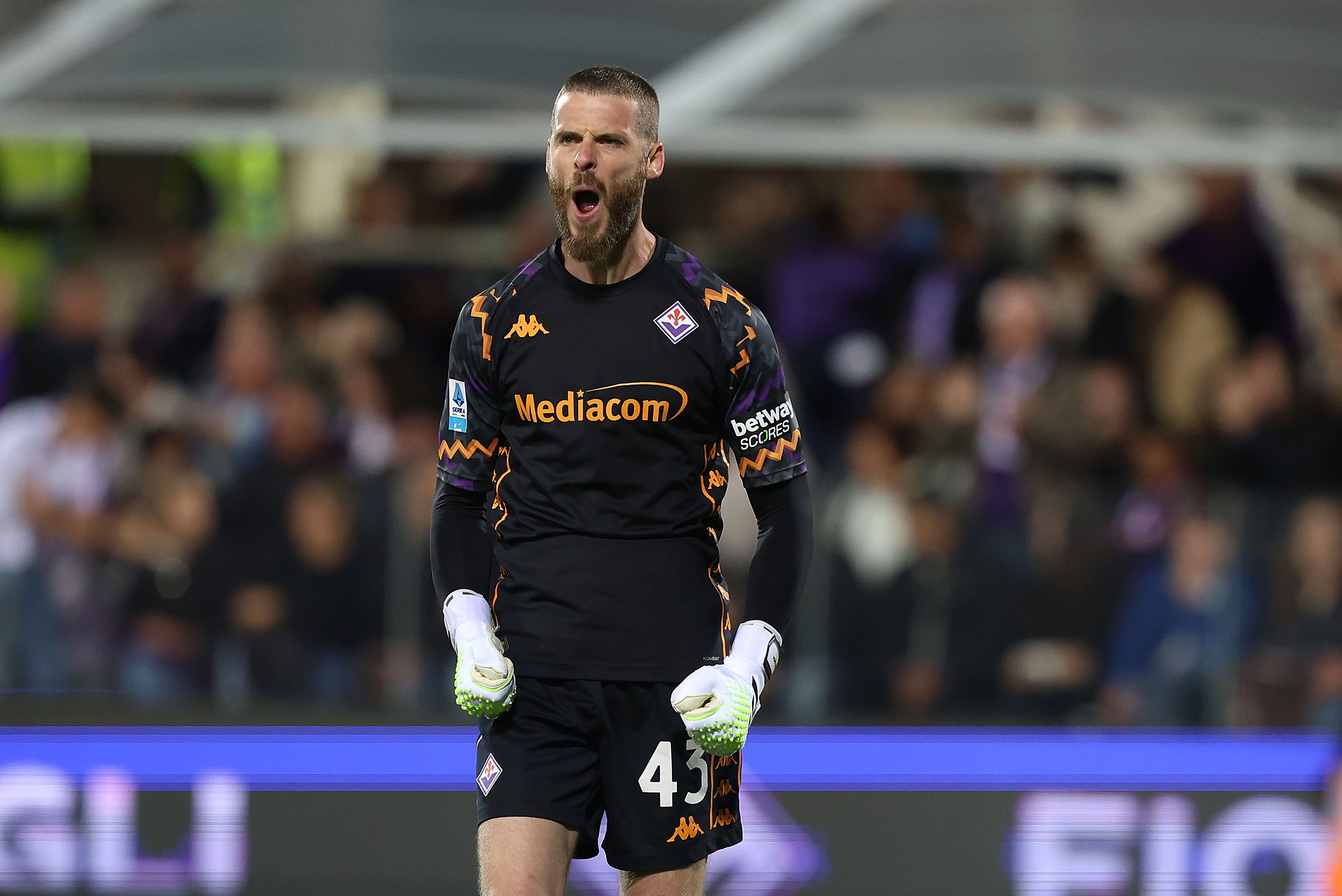 football Serie A 2024-25: David de Gea's double penalty save inspires Fiorentina win 2-1 over AC Milan scr