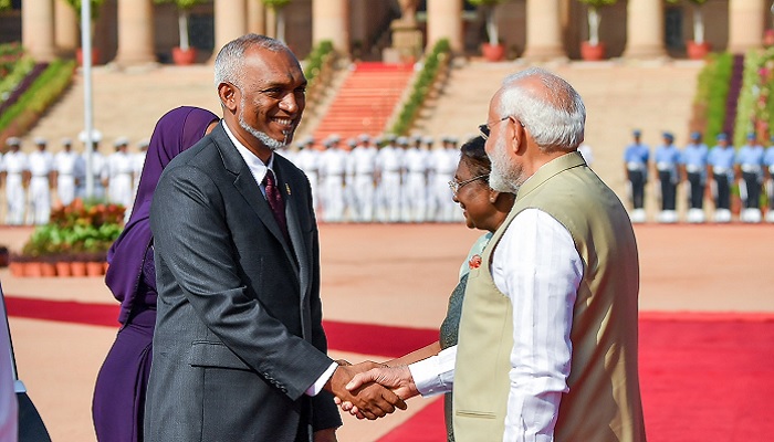 PM Modi welcomes Maldives President Mohamed Muizzu, engages in diplomatic meeting at Hyderabad House (WATCH) AJR