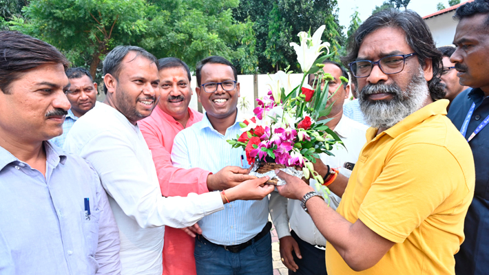 Jharkhand Workers Union Thanks CM Soren, Discusses Demands