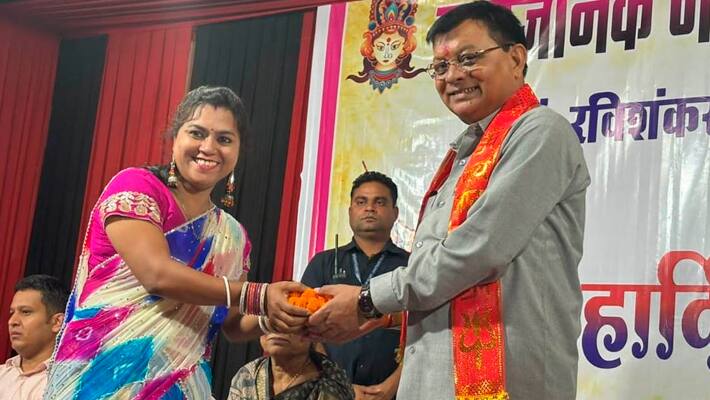 Lakhan-Lal-Dewangan-in-Korba-visited-durga-pandals-on-navratri-2024