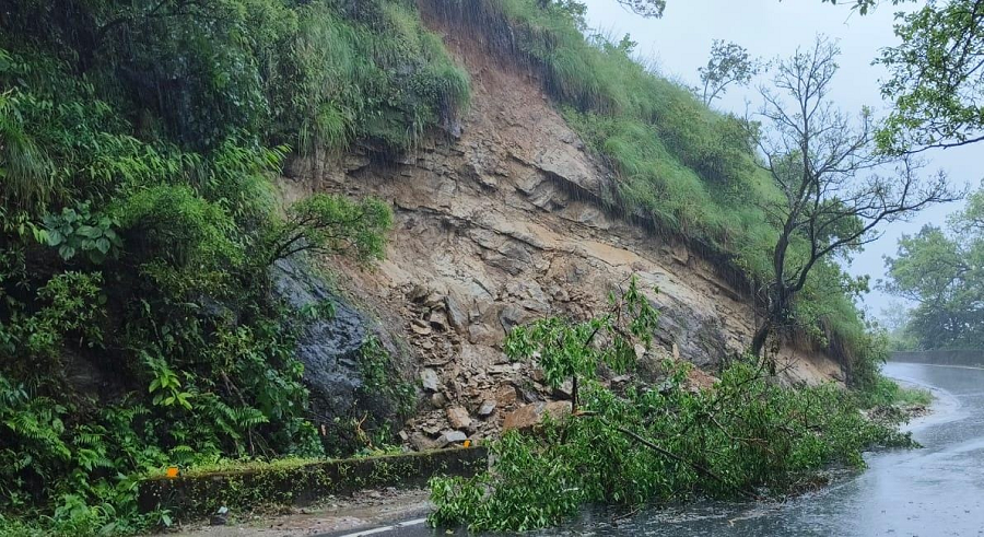 Landslide on Charmadi Ghat Road Traffic stopped for a few hours gvd