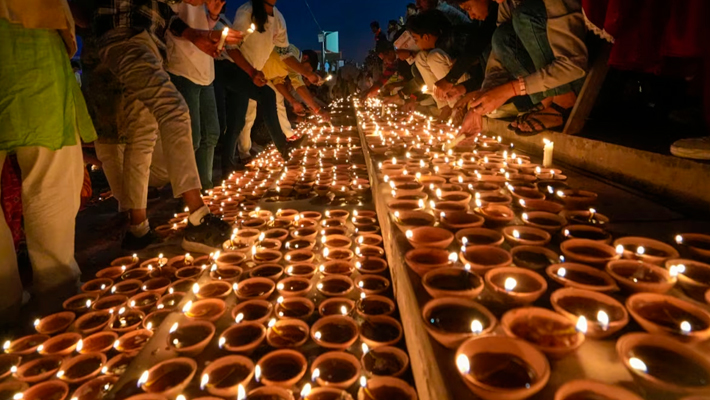 28 lakh diyas to illuminate 55 ghats of Ayodhya for Deepotsav, around 30,000 volunteers to participate dmn