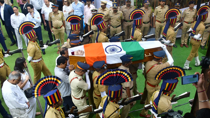 Ratan Tata funeral at Electric Crematorium  in Mumbai grg 