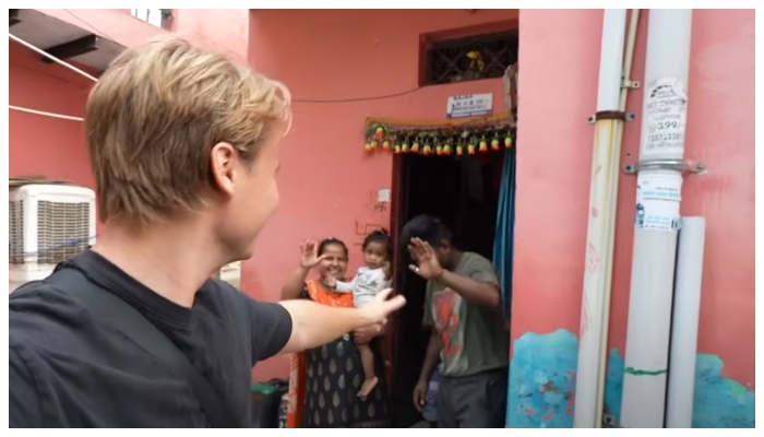 Delhis poorest slum but the YouTuber says he was surprised by the hospitality Video goes viral in social media