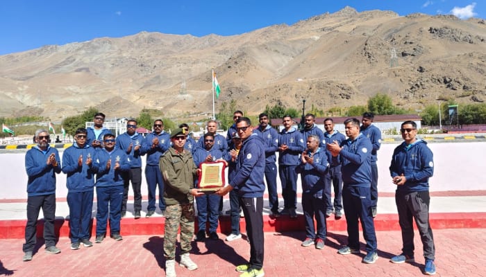 Indian Air Force-Uttarakhand War Memorial car rally enters Srinagar, covers over 550-km