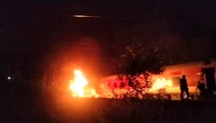 Mysuru Darbhanga Express collides with goods train near Chennai, fire breaks out in 2 coaches (WATCH) snt