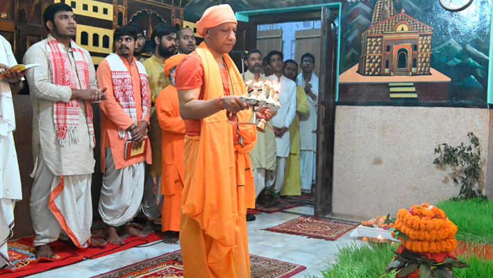 CM Yogi Adityanath prays for prosperity at Gorakhnath Temple on Vijayadashami AJR