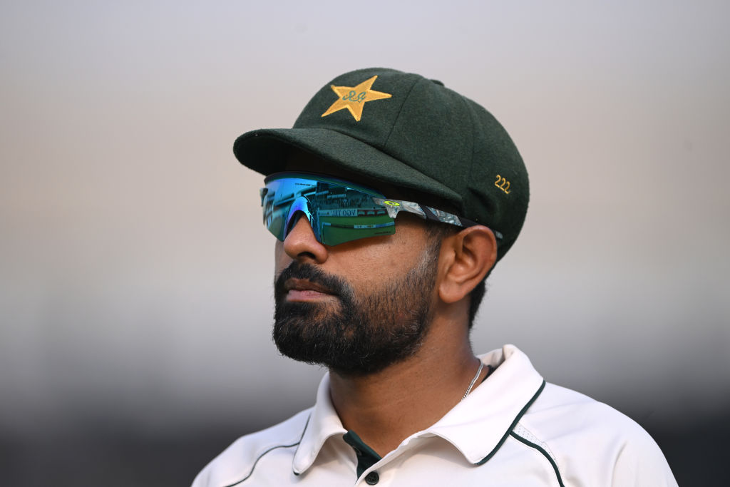 Pakistan star Babar Azam dropped for 2nd Test against England? Report sets Internet abuzz, leaves fans divided snt