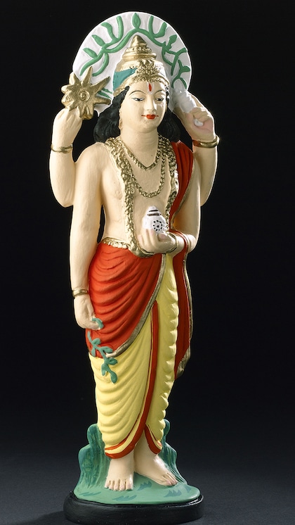 <p>धनतेरस का पर्व खरीदारी के लिए बहुत शुभ माना जाता है। इस दिन धन्वंतरी देव की पूजा भी की जाती है।</p>
