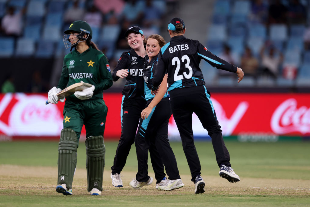 Pakistan Women vs New Zealand Women Live Score;New Zealand beat Pakistan, India Crashes Out