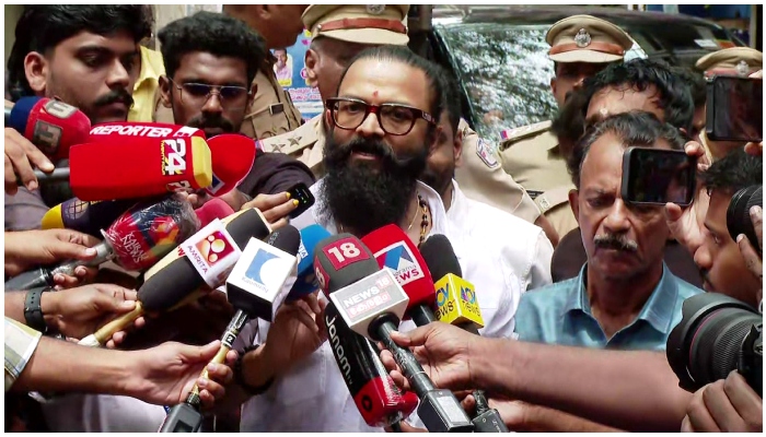 Kerala: Actor Jayasurya denies rape allegations, calls himself 'living martyr' after interrogation in TVM dmn