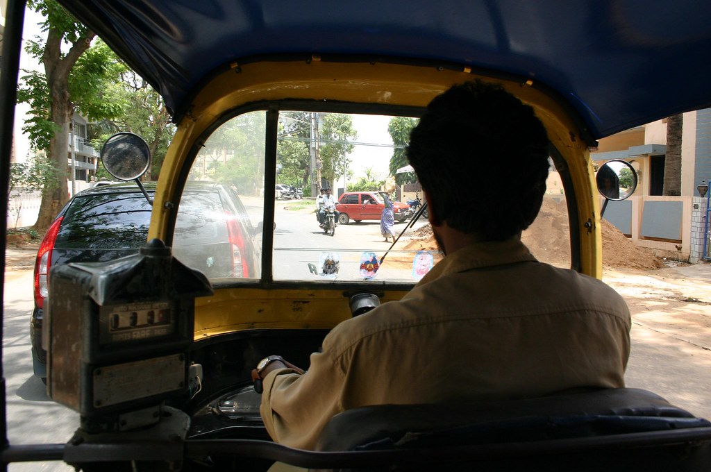 'Why I love Bengaluru': Man's encounter with kind auto driver amidst traffic, rain woes sparks reactions shk