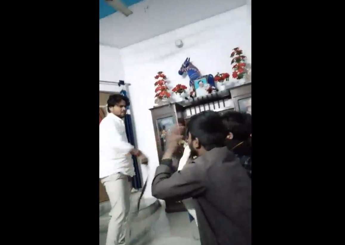 UP HORROR! PG hostel manager stuffs cloth in students' mouth, thrashes them with belt as they plead (WATCH) shk