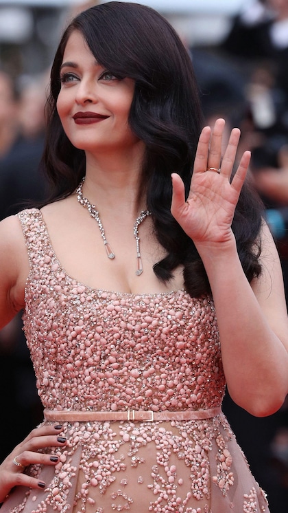 Aishwarya Rai: Left college for modeling