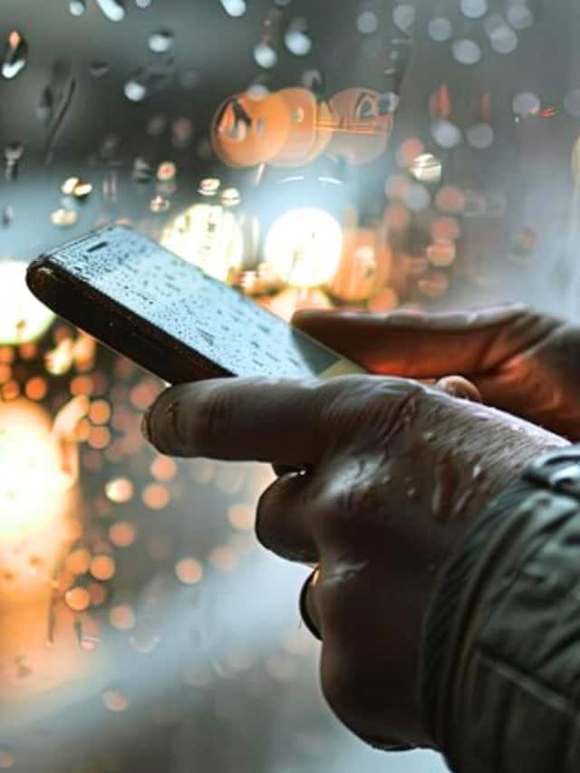 10 Tips to Protect Your Phone During Monsoon mrq