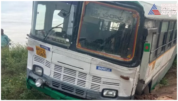 A bus veered off after driver suffers heart attack in andhra pradesh gow